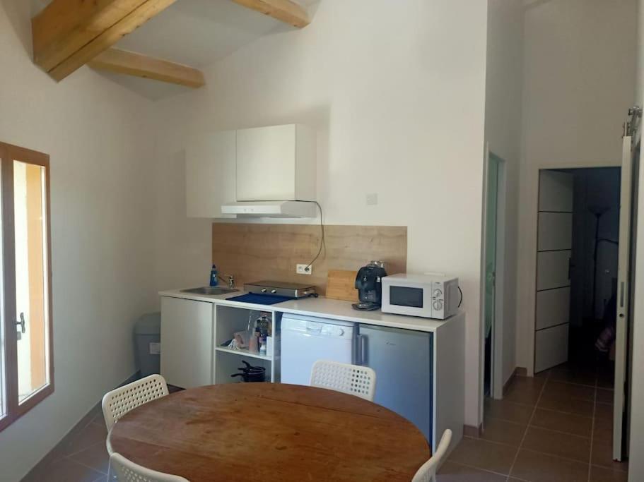 Le Clos Du Pin Thezan-les-Beziers Exterior foto